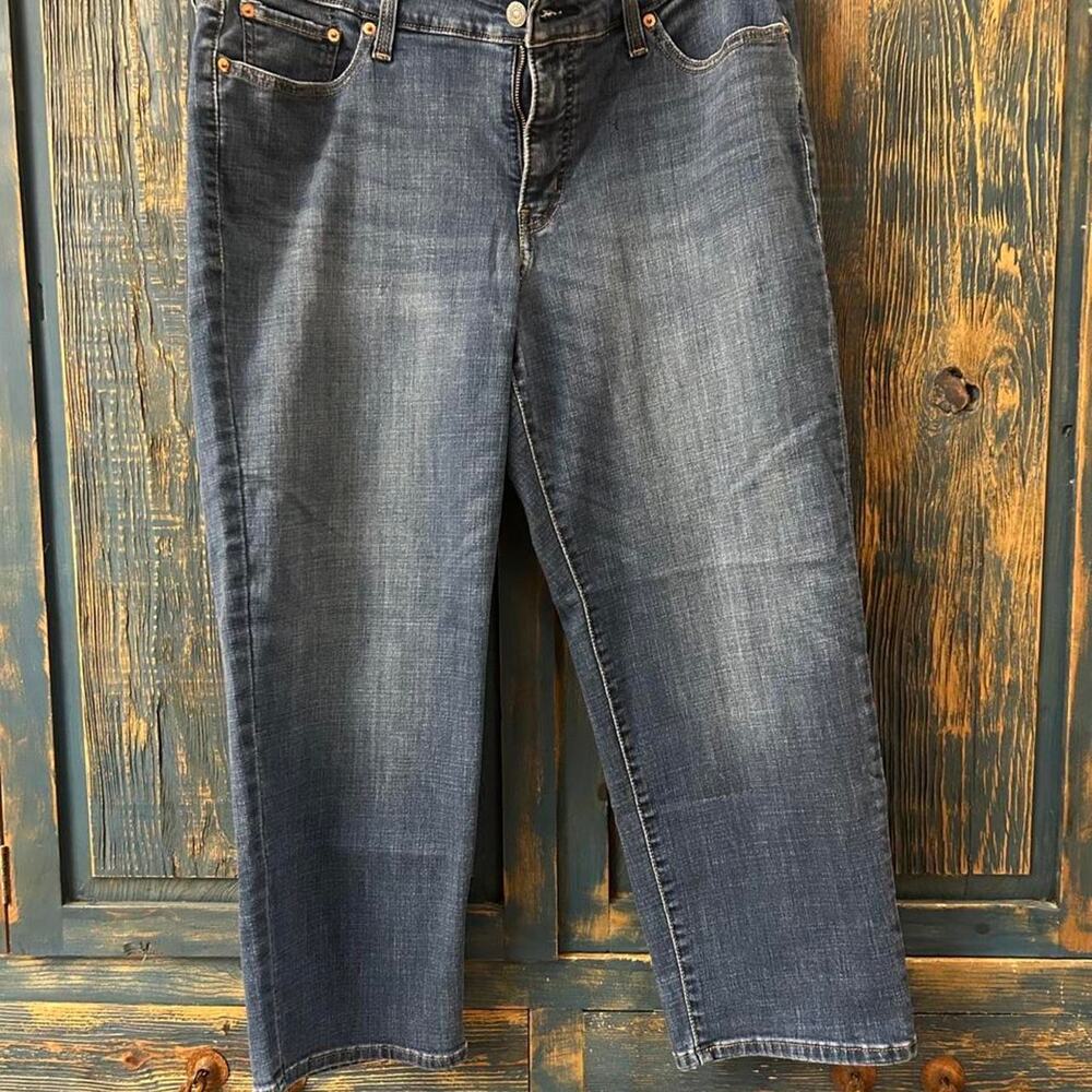 Low rise straight leg blue
